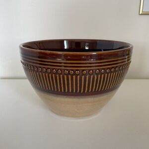 Table Tops Gallery Matrix Hand Crafted Hand Painted Bowl Brown 8.25”